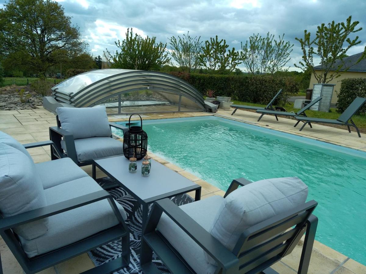 Maison/Villa Avec Piscine Privee Gite Brain D'Eau La Chapelle-de-Brain Dış mekan fotoğraf